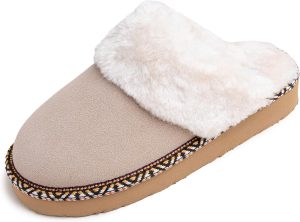 Minnetonka Cerise – Cozy Bedroom ...